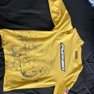 Chris brown clothing line black pyramid shirt